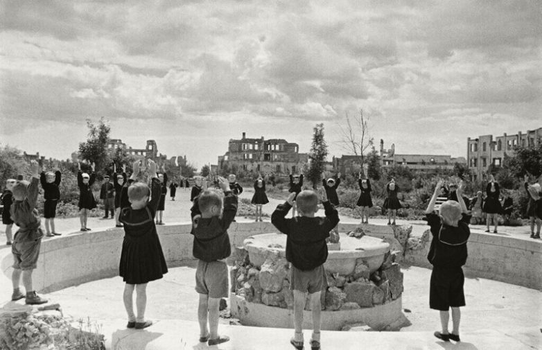 Жизнь Сталинграда в 1944 году