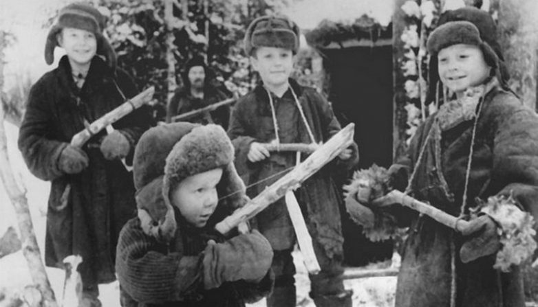 Подвижные игры советских детей, которых так не хватает современному поколению