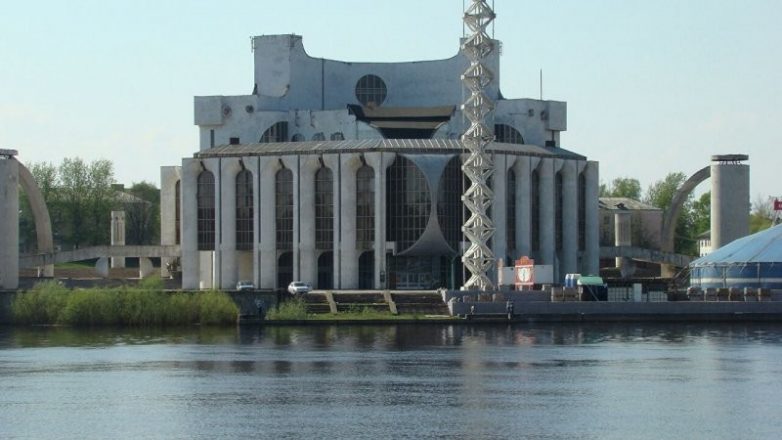 Эти памятники модернизму времен СССР до сих пор будоражат воображение