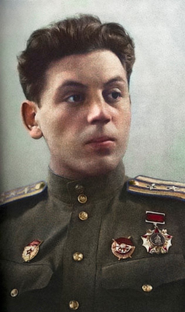 Опасный «царевич» Василий Сталин