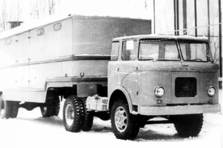 Советский грузовик «Колхида»