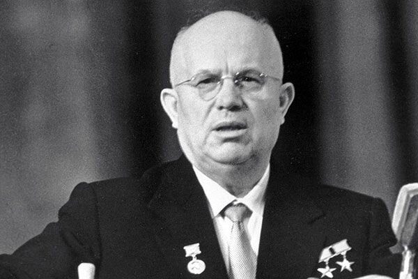 Скандальный доклад Хрущева на XX съезде считался секретным, но его выкрала еврейская разведка. Как &quot;Моссаду&quot; это удалось?