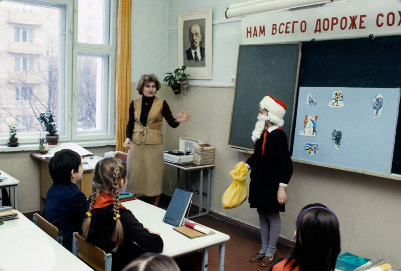 Советская жизнь в 80-е годы