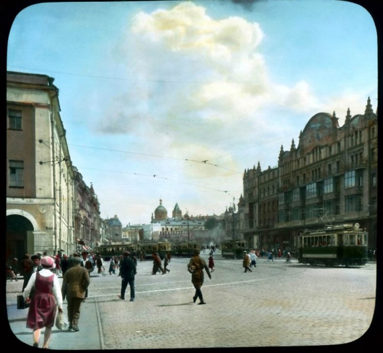 Цветная Москва 1931 года на невероятно атмосферных фотографиях