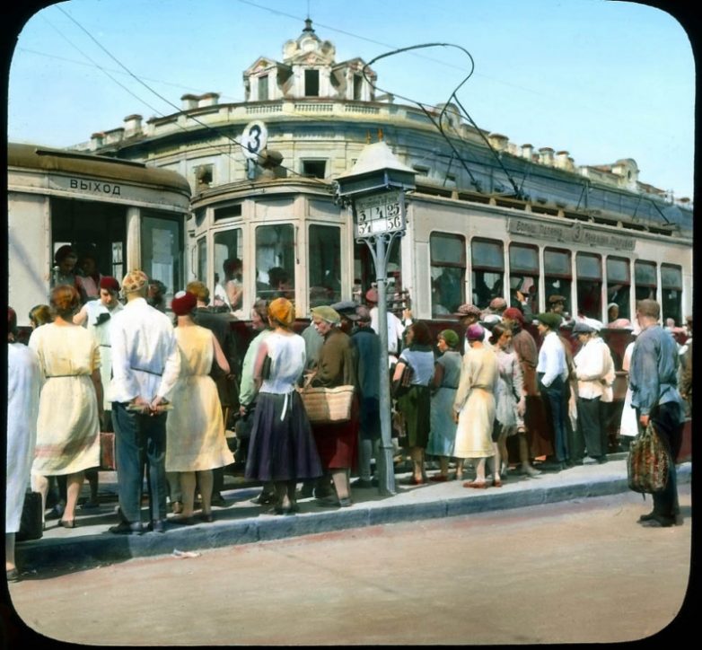 Цветная Москва 1931 года на невероятно атмосферных фотографиях