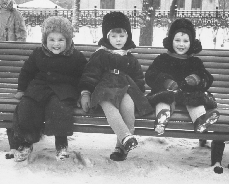 Зимняя одежда советских детей