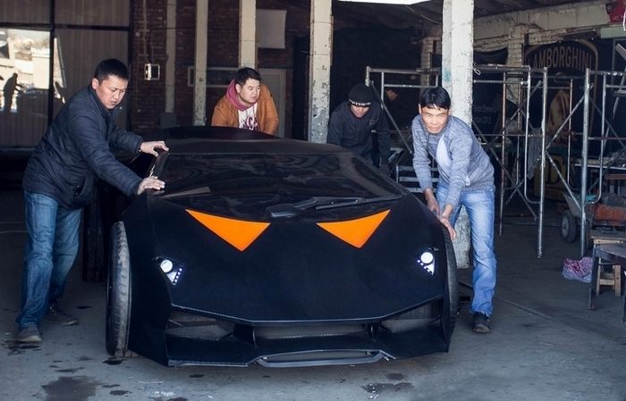 Энтузиасты из Киргизии собрали в своём гараже суперкар Lamborghini