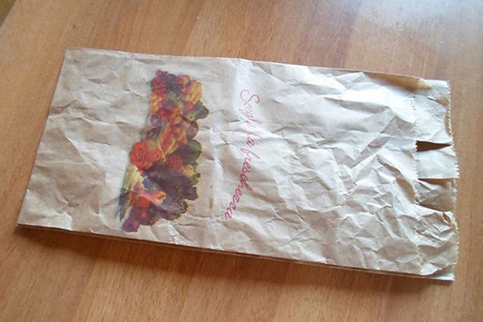 Шкатулка из бумажных пакетов