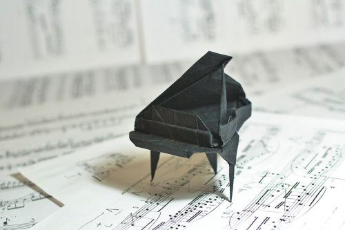 Потрясающие оригами, сложенные из одного листа художником Гонсало Гарсии Кальво