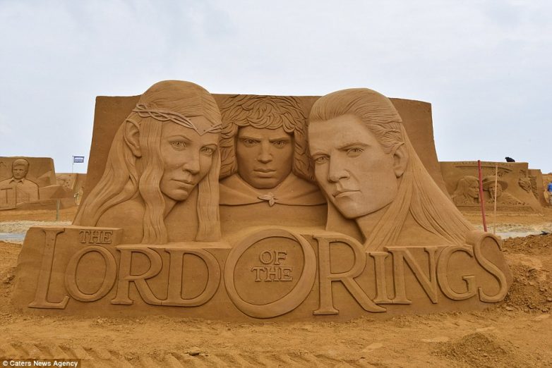 Песчаные скульптуры на фестивале в Остенде