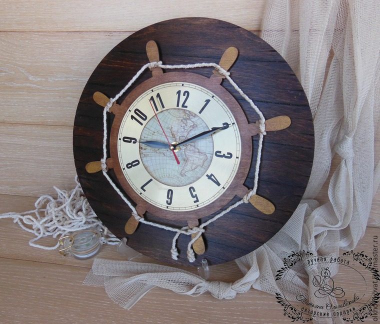 Декорируем часы в морском стиле