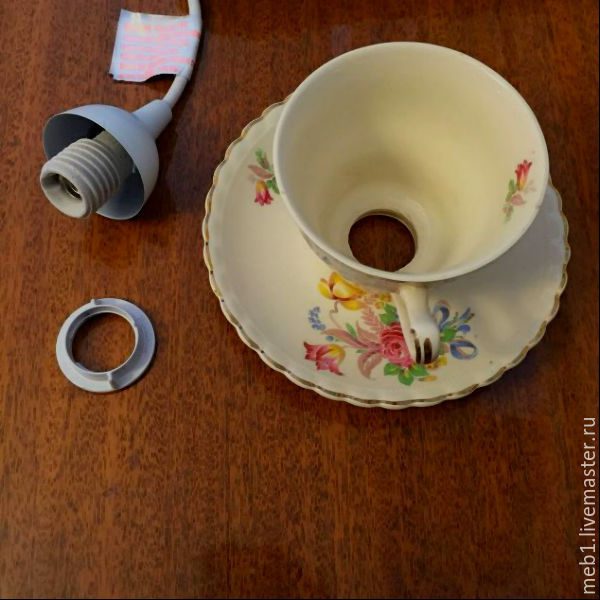 Уникальный светильник из чайной пары