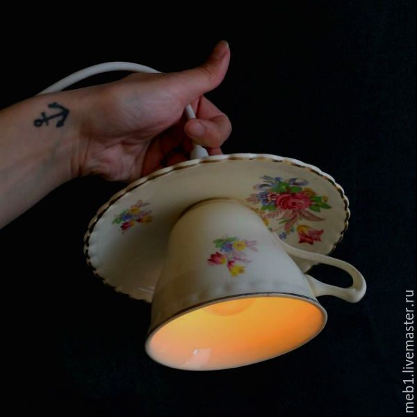 Уникальный светильник из чайной пары