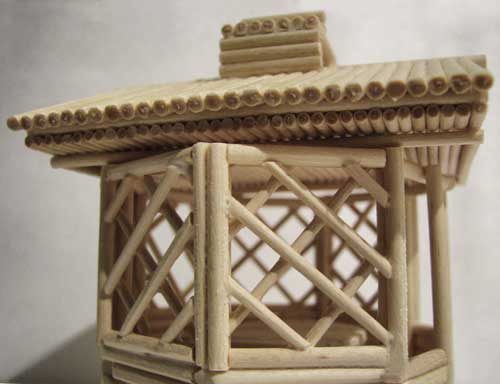Беседка-сувенир из деревянных палочек