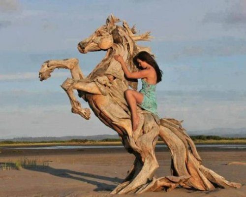 Удивительные  произведения искусства из дерева
