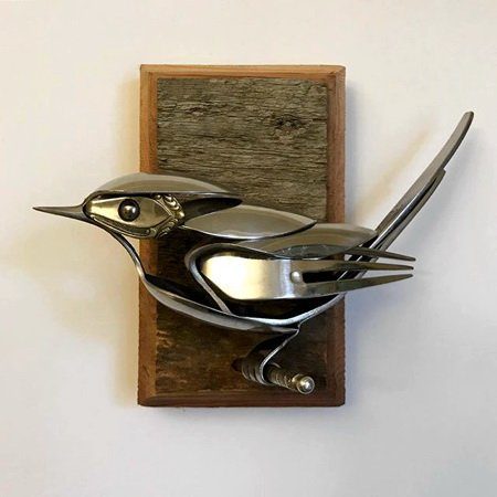 Скульптуры птиц из старых вилок и ложек