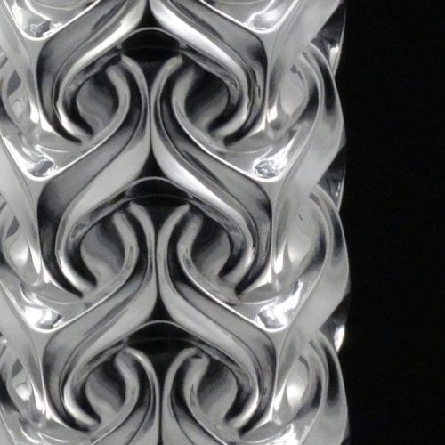 Произведения искусства, созданные из алюминиевых банок, от  Ноа Деледды