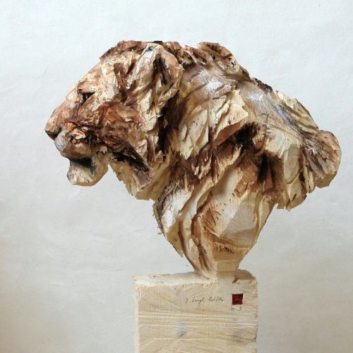 Невероятные скульптуры, вырезанные из дерева с помощью бензопилы