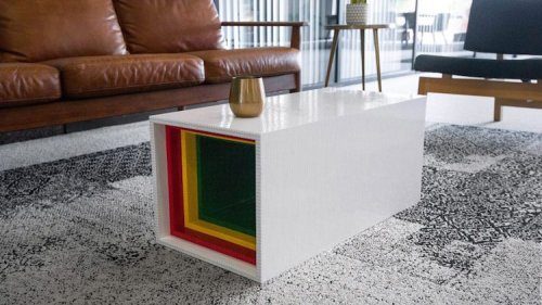 Журнальный столик из более чем 10 тысяч кирпичиков LEGO