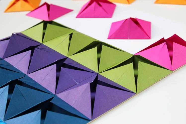Красочное панно в технике оригами