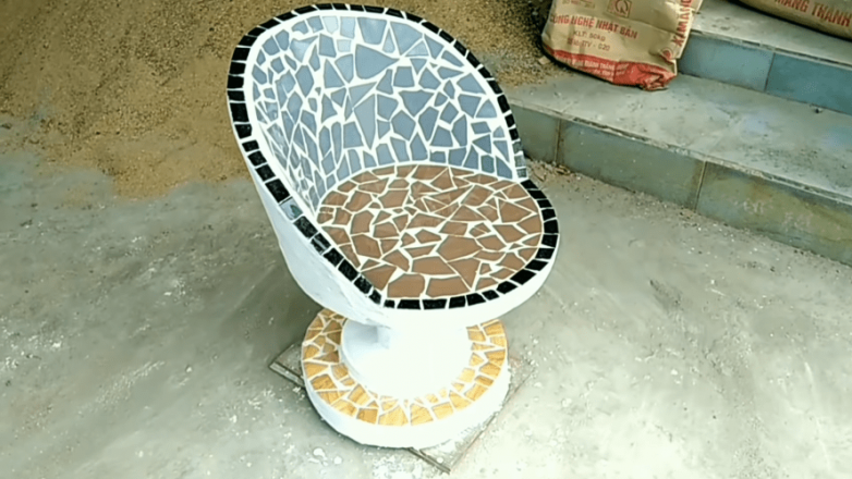 Эксклюзивное кресло из остатков стройматериалов