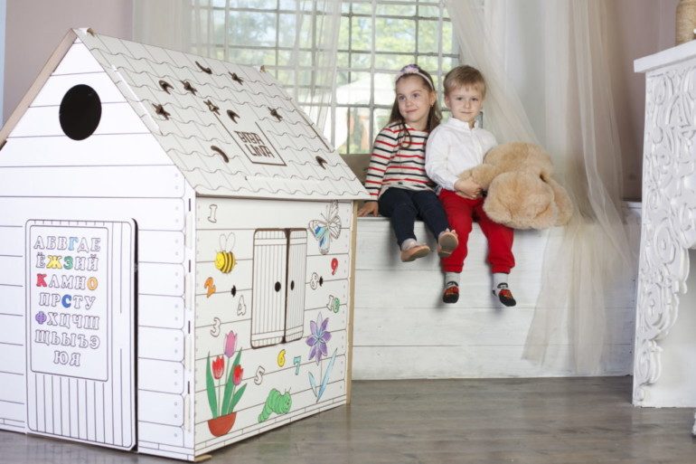Игровой домик для детей из плотного картона