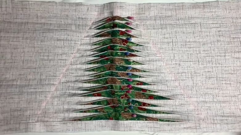 Интересный декор из полосок ткани к Новому году