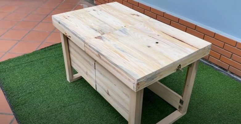 Деревянный складной стол для дома и дачи