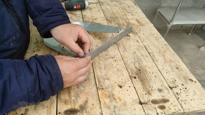 Супер эффективный инструмент для огорода из старой лопаты