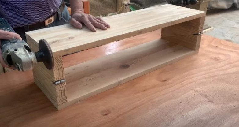Складной настенный столик из дерева