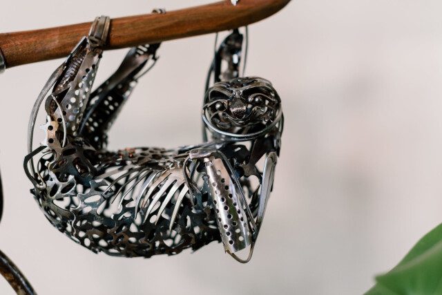 Скульптуры животных, изготовленные из металлолома