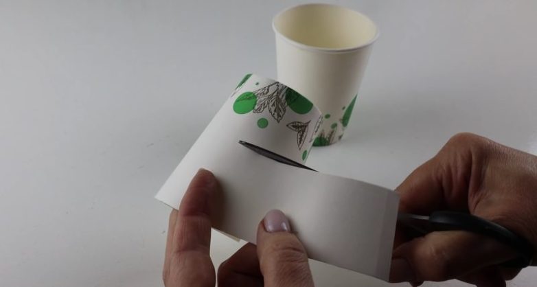 Декор для дома из бумажных стаканчиков