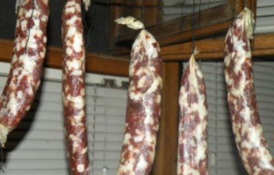 Домашняя вяленая колбаса