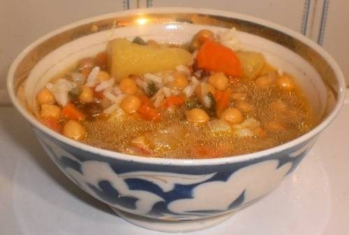Суп-шурпа постный с нутом и рисом