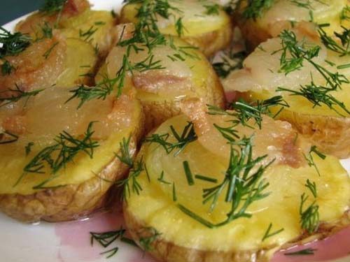 Печеный картофель с салом