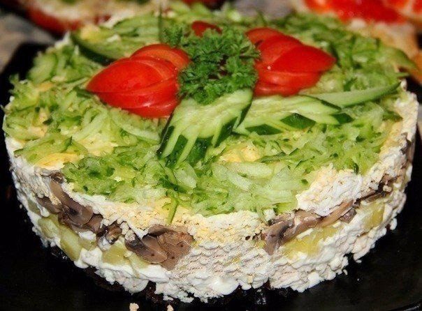 10 рецептов салатов с грибами