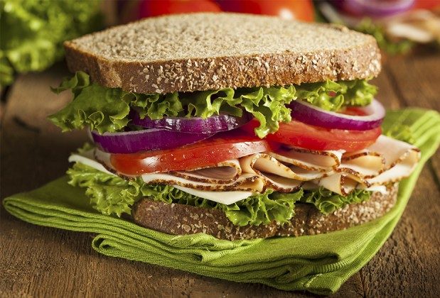 5 простых рецептов сэндвичей на завтрак