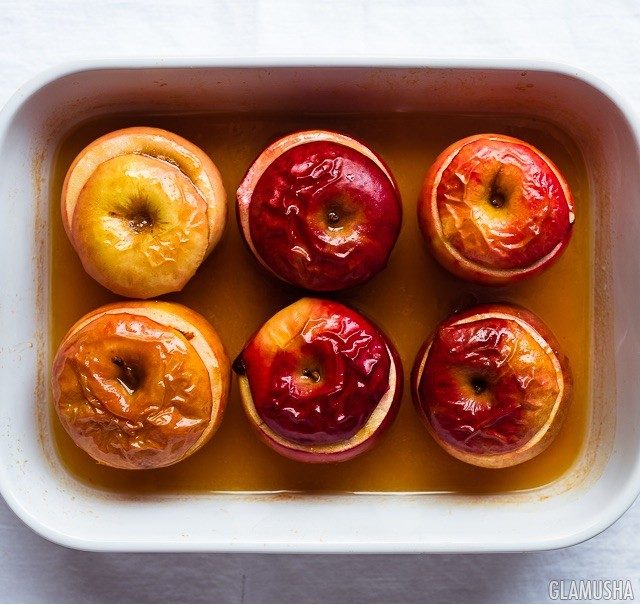 10 рецептов с запеченными яблоками