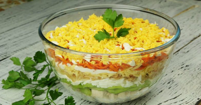 10 красивых и вкусных салатов к праздничному столу!