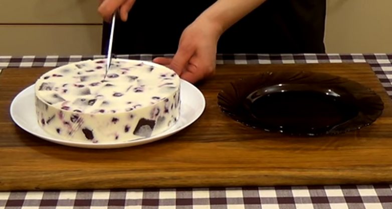 Творожный торт-суфле с вишней