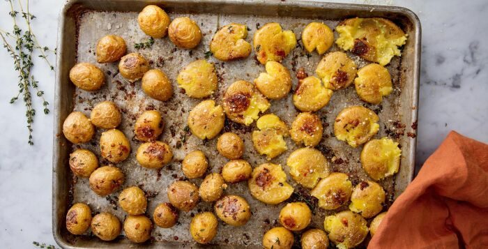 7 рецептов картофеля, запечённого в духовке