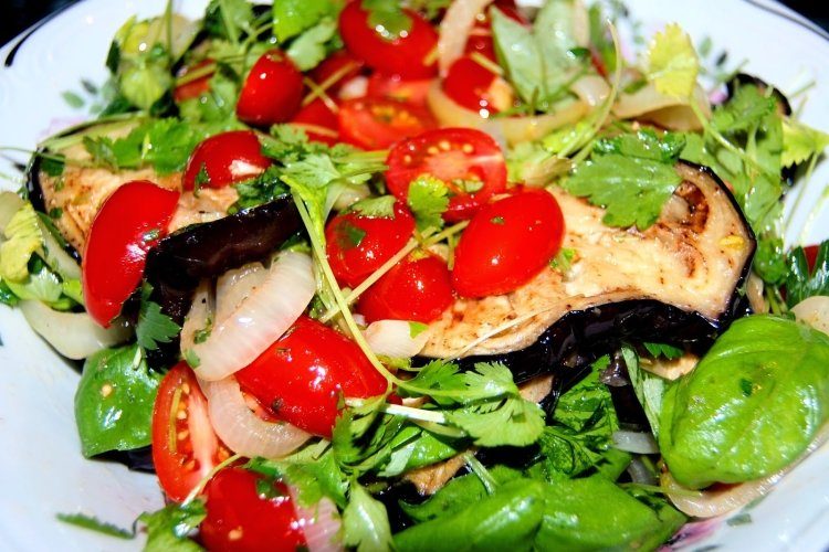 20 простых и вкусных салатов грузинской кухни