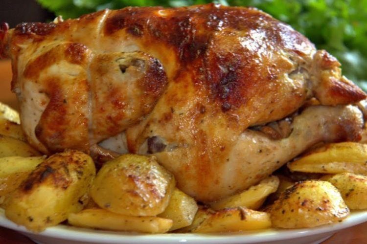 19 простых способов приготовить курицу с картошкой в духовке