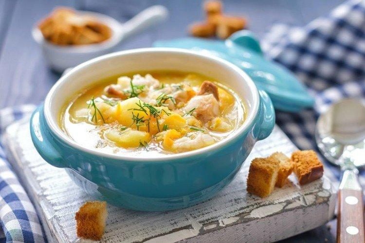 15 простых и вкусных способов приготовления горохового супа