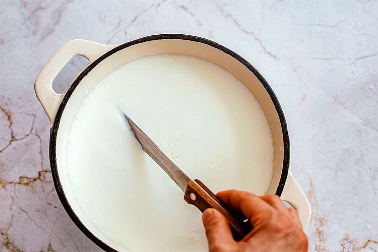 Домашний сыр из магазинного молока за 10 минут