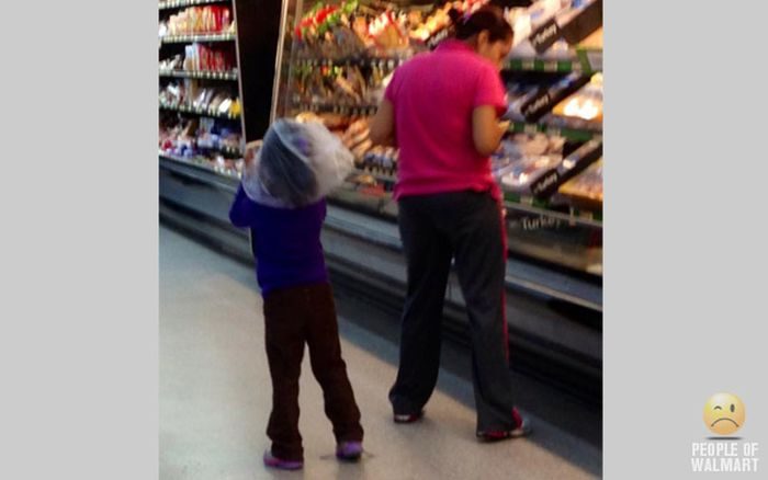 Странные люди из супермаркетов