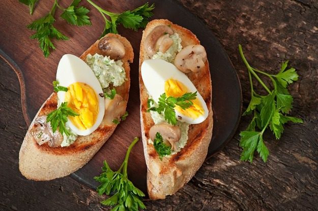 Оригинальные рецепты с яйцами на завтрак