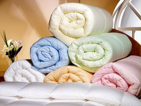Как стирать одеяла из разных материалов