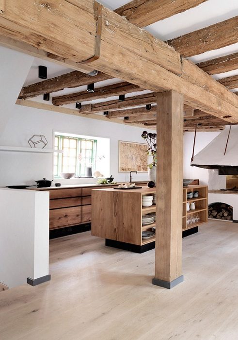 Самые красивые варианты дизайна деревянных кухонь