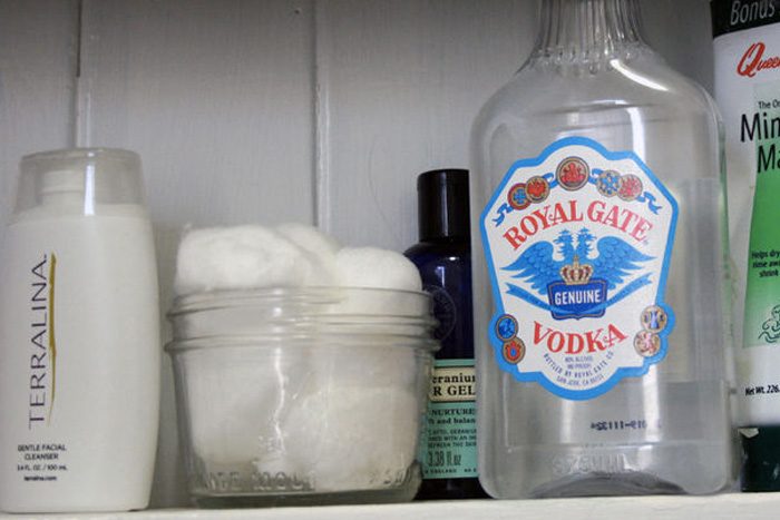 10 альтернативных способов использования водки в домашнем хозяйстве